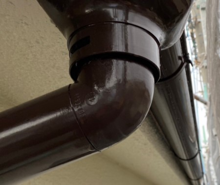 雨樋　塗装完了　集水器